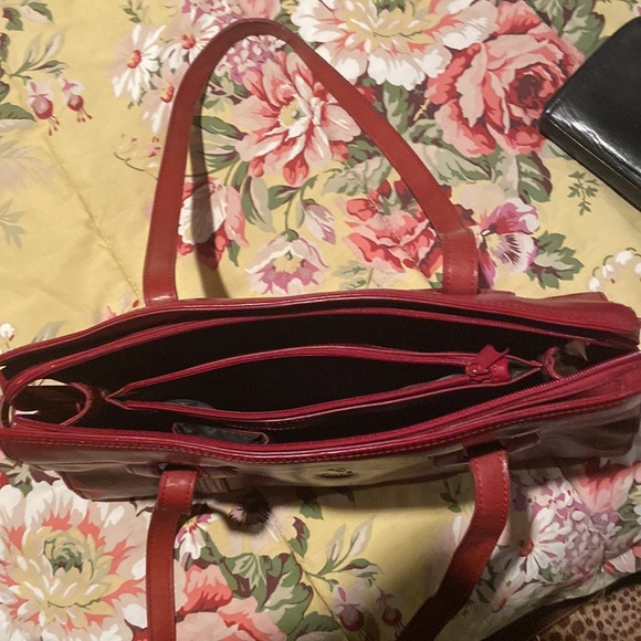 Angelo gorgeous red great quality/condition purse - Picture 10 of 14